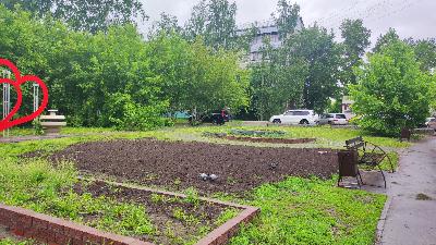 В Индустриальном районе восстанавливают благоустройство после проведения земляных работ