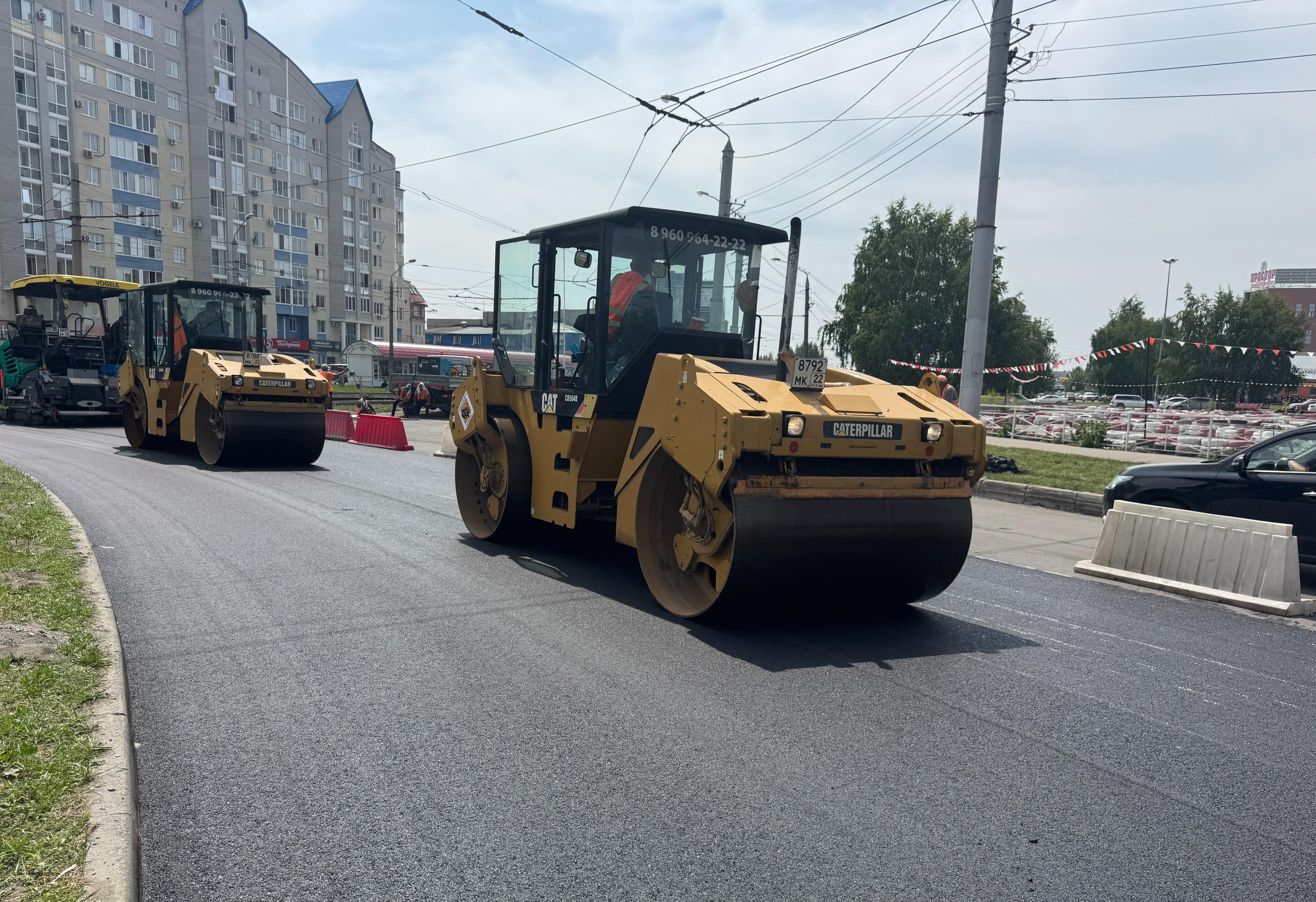 В Барнауле стартовал ремонт еще на нескольких участках дорог по нацпроекту «Инфраструктура для жизни» 