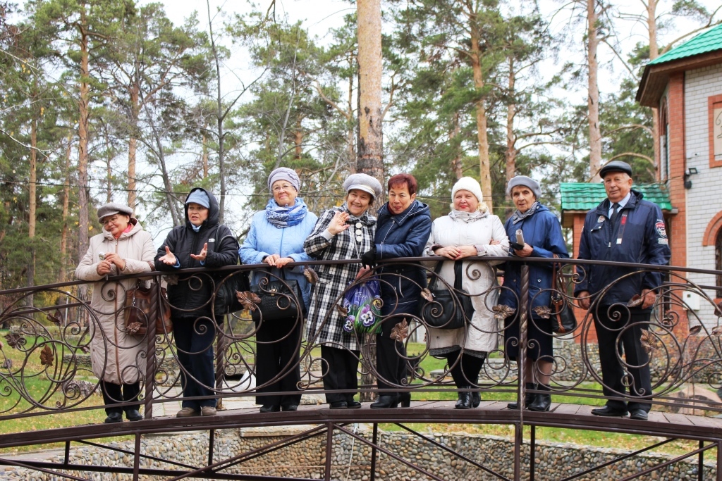 Барнаульские ветераны посетили экскурсию в санатории 