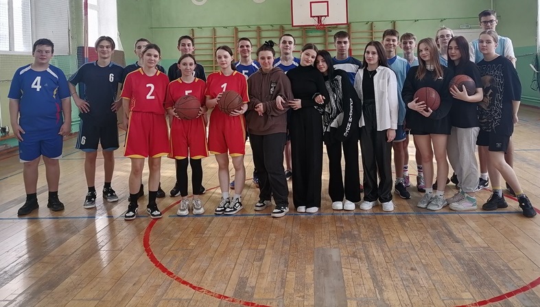 Школьники Октябрьского района приняли участие в турнире по баскетболу