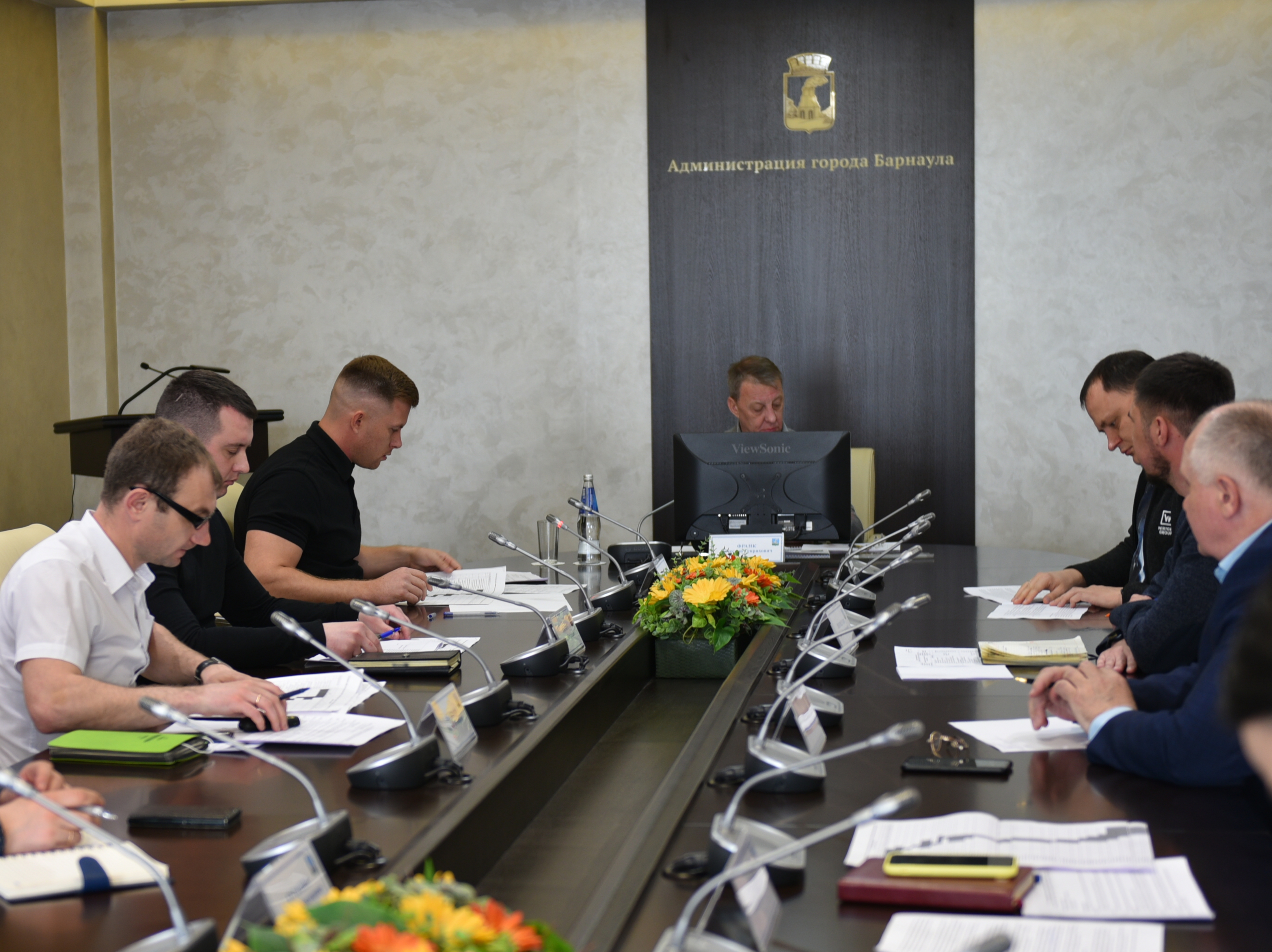 Глава города Вячеслав Франк провел оперативное совещание по подготовке к реконструкции путепроводов по проспекту Ленина в Барнауле