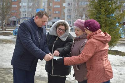 Сквер «Победы» микрорайона Новосиликатный принимает участие в онлайн-голосовании по благоустройству 