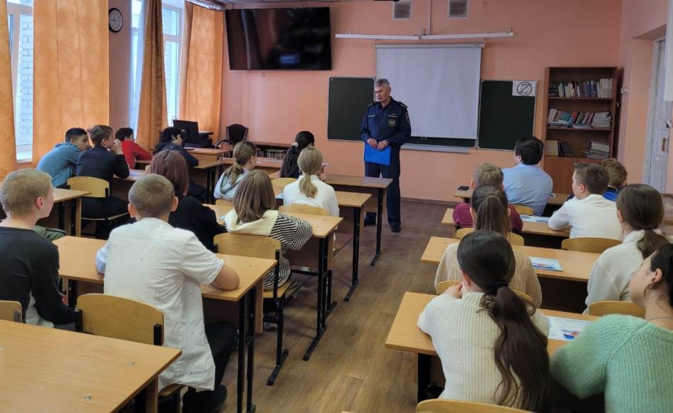 В школах Октябрьского района прошли Всероссийские открытые уроки по основам безопасности и жизнедеятельности 