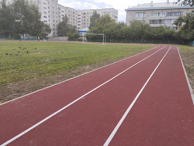 В Барнауле к новому учебному году отремонтируют три школьных стадиона 