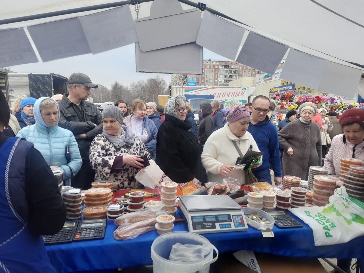 Продовольственная ярмарка прошла сегодня в Барнауле