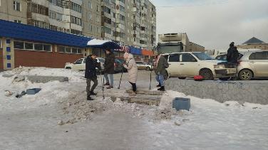 Сегодня студенты – волонтеры продолжили  борьбу с последствиями непогоды