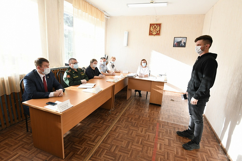 Осенний призыв на военную службу проходит в Барнауле
