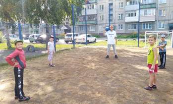 В рамках межведомственной профилактической операции «Каникулы» в Ленинском районе организуют досуговые мероприятия для детей и подростков 