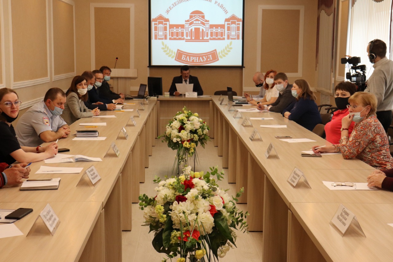 В Железнодорожном районе провели заседание рабочей группы по внесению изменений в генеральный план Барнаула