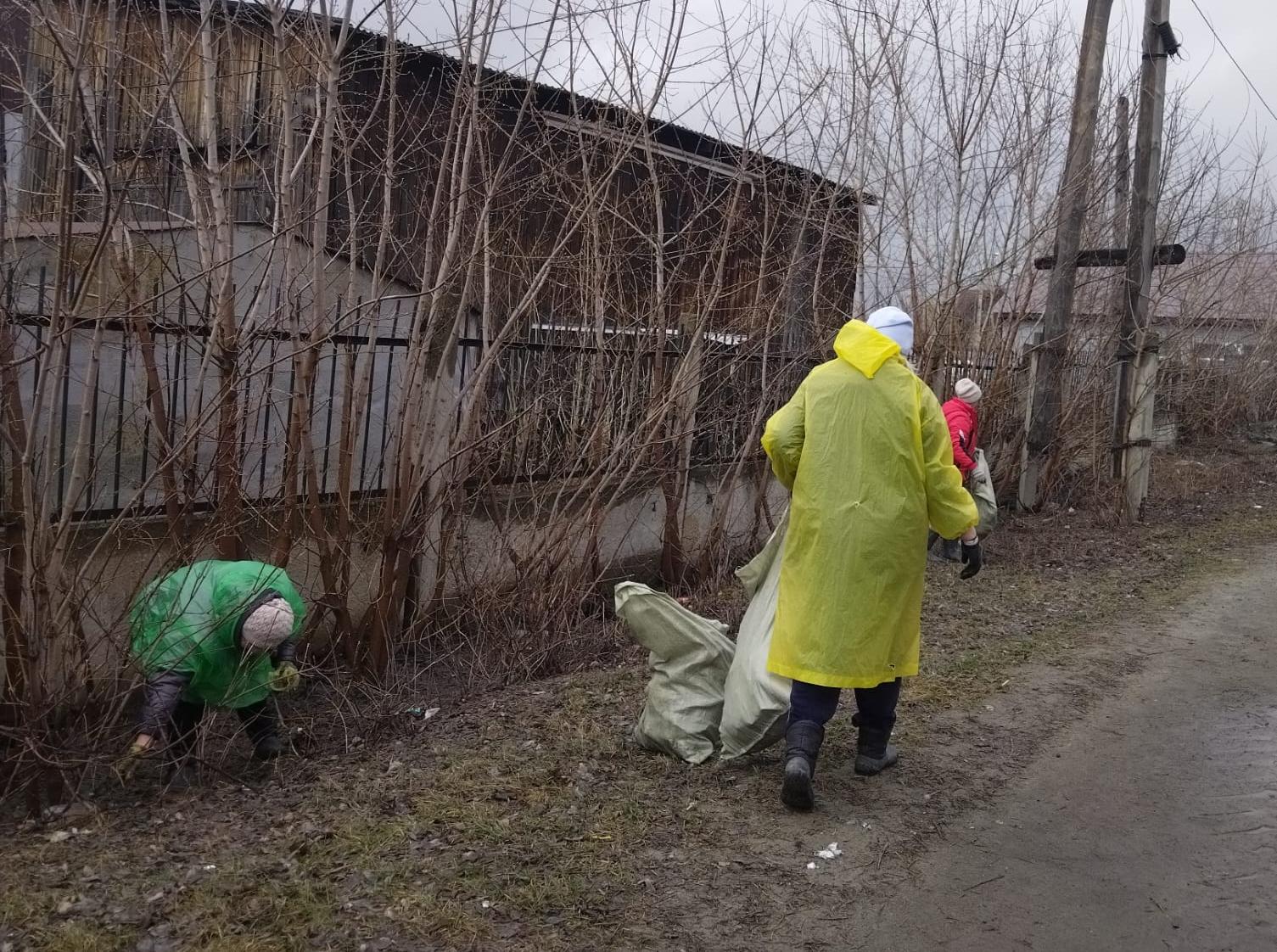 Второй «чистый четверг» в рамках месячника саночистки прошел в Центральном районе Барнаула