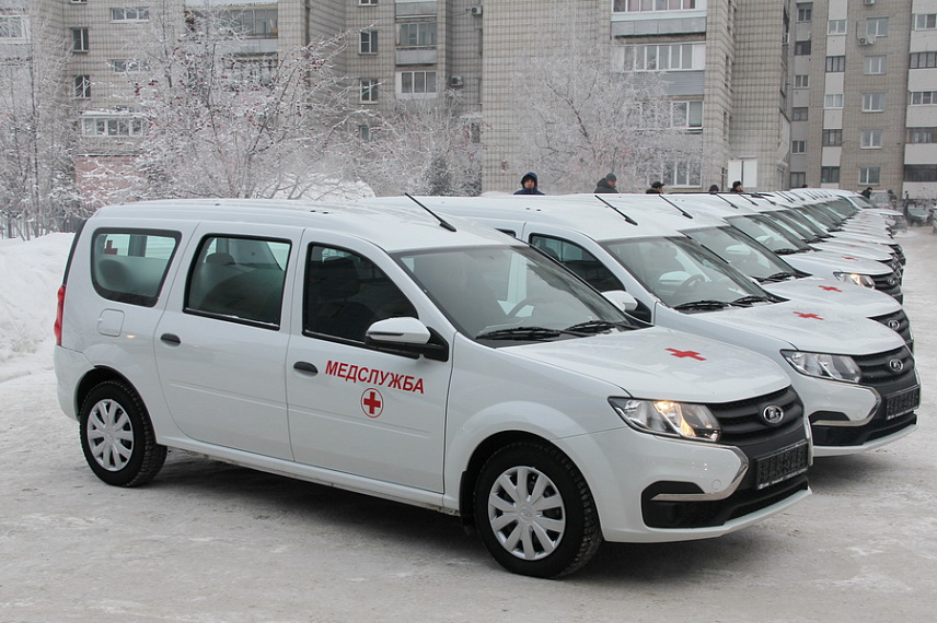 10 медицинских организаций в Барнауле получили новые автомобили-«неотложки»  