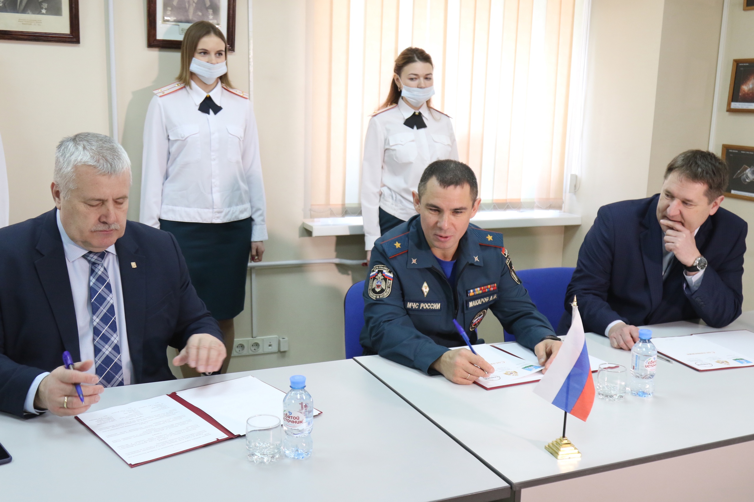 ГУ МЧС России по Алтайскому краю заключило соглашение о взаимодействии с Барнаульским планетарием