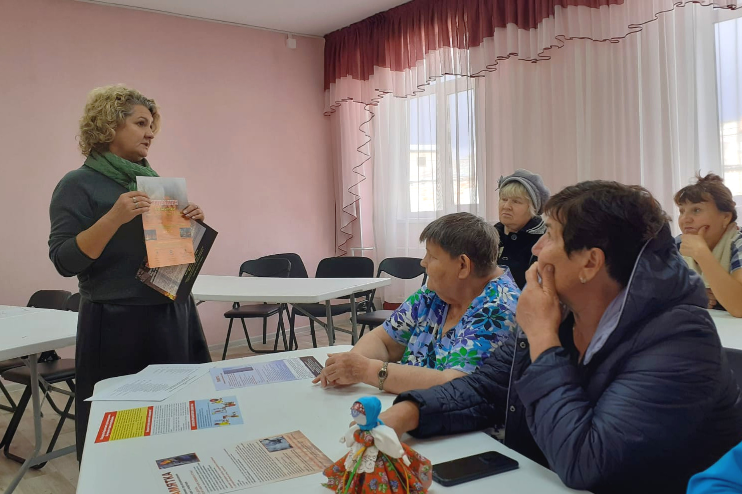 В ТОС «Тимуровский» с неработающим населением района обсудили правила пожарной безопасности