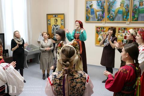 В художественном музее пройдет семинар о фольклорных традициях Алтая