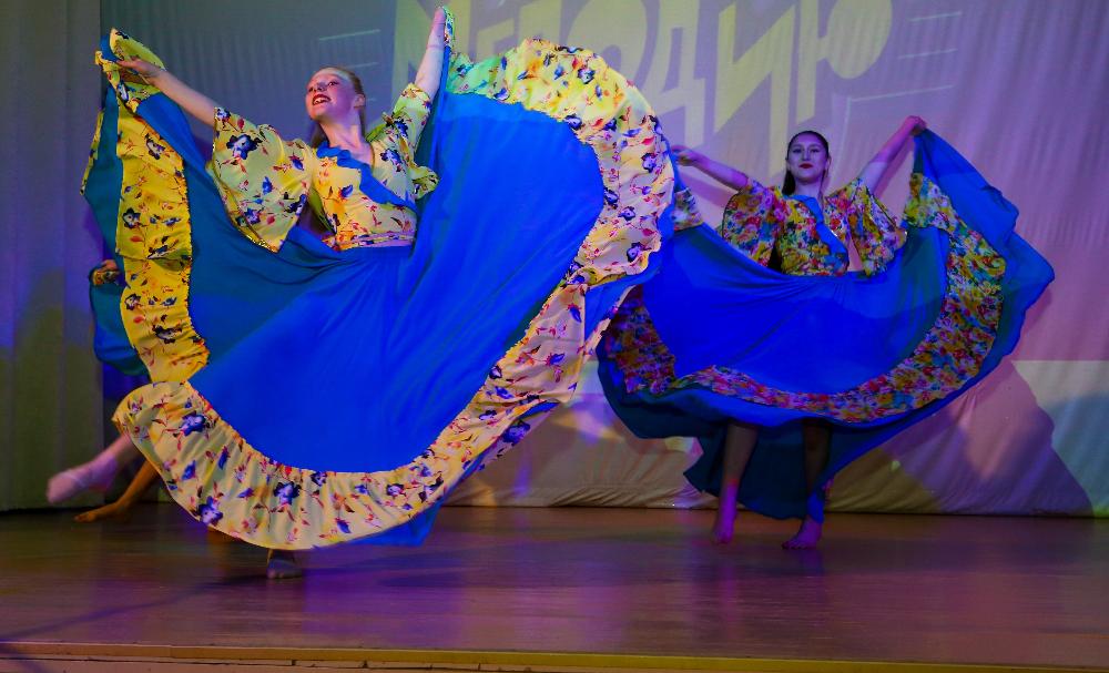 В Железнодорожном районе Барнаула прошел концерт, посвященный Международному женскому Дню