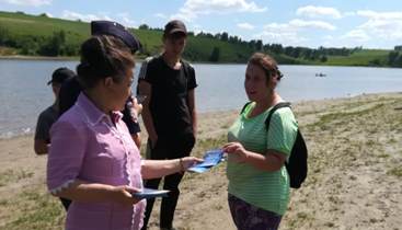 Контроль за обстановкой на водных объектах Барнаула осуществляют специалисты ГОЧС и комиссии по делам несовершеннолетних