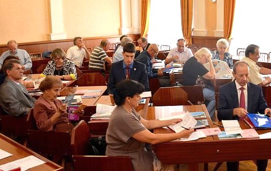 В Барнауле продолжается прием заявлений от общественных объединений и иных некоммерческих организаций в новый состав Общественной палаты города 