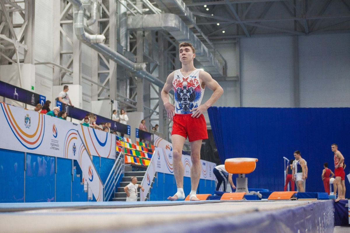 Барнаульский гимнаст Сергей Найдин продолжает серию побед