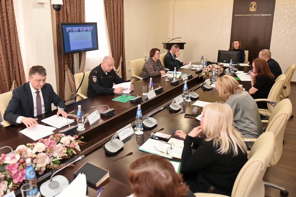 В администрации Барнаула обсудили вопросы профилактики коррупционных правонарушений