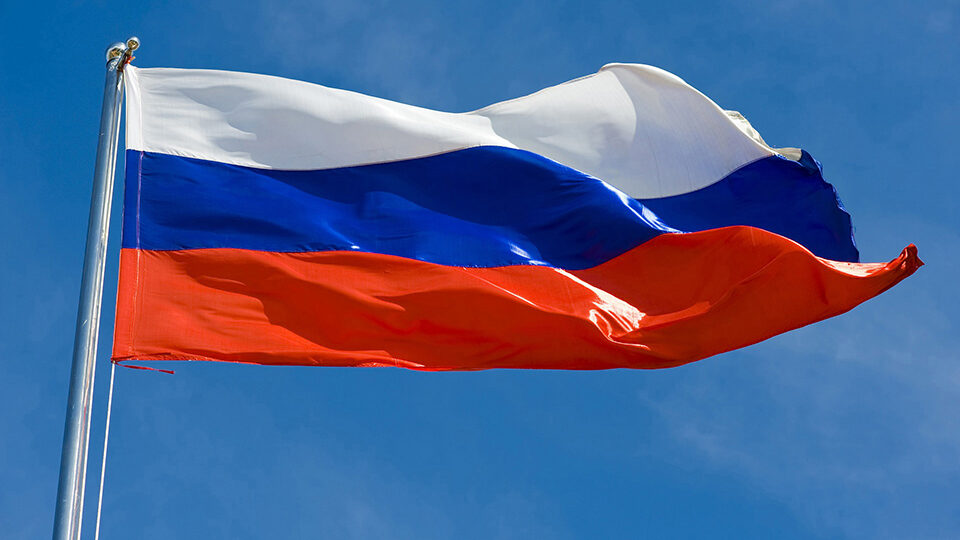 В Барнауле проходят патриотические мероприятия, посвященные Дню Государственного флага