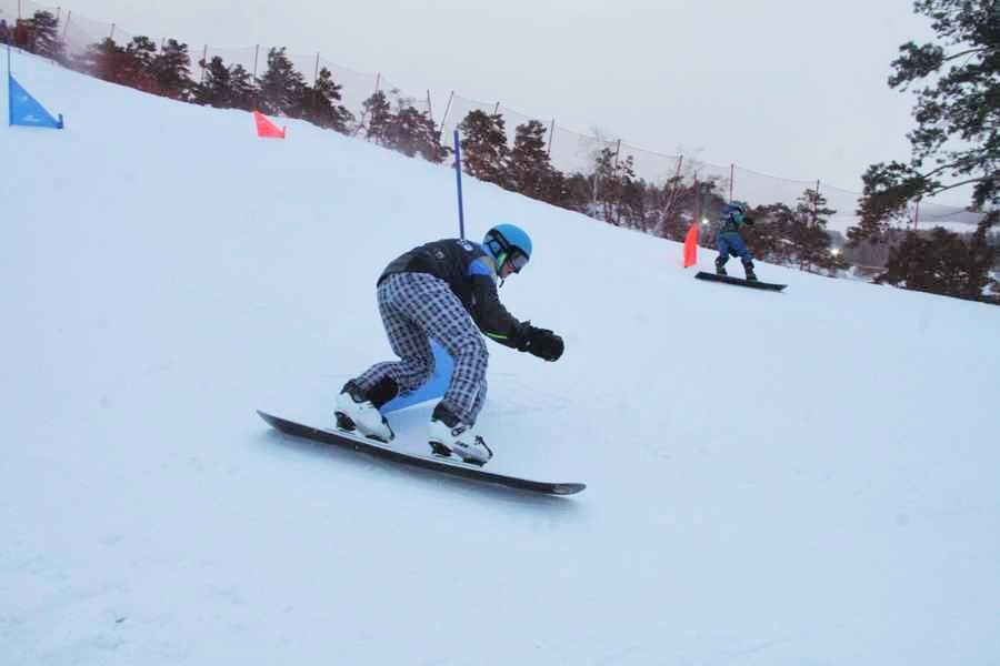 На склонах барнаульского «Авальмана» впервые прошел чемпионат Сибири по сноуборду