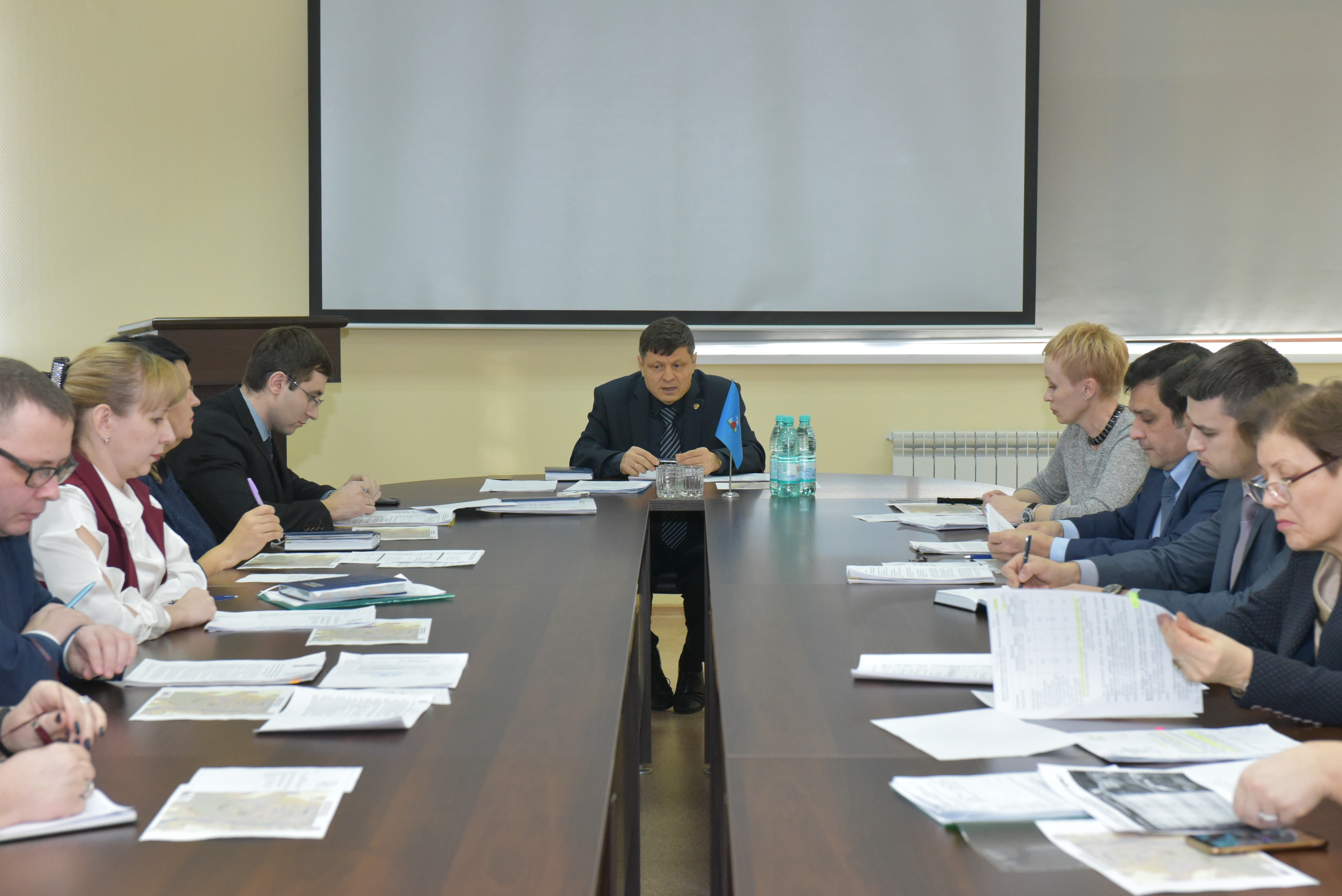 В администрации Барнаула обсудили развитие городского электротранспорта