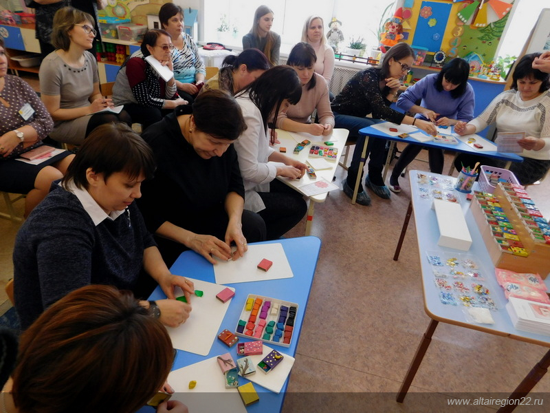 В Барнауле прошли курсы для педагогов по проблемам инклюзивного образования детей