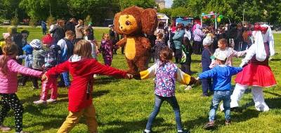 Детские праздники ко Дню защиты детей провели ТОСы Ленинского района