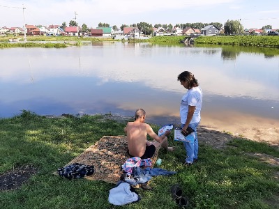 Ежедневные профилактические рейды вблизи водоема в селе Власиха продолжаются