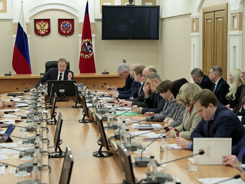 Губернатор Алтайского края поручил ввести режим повышенной готовности из-за непогоды