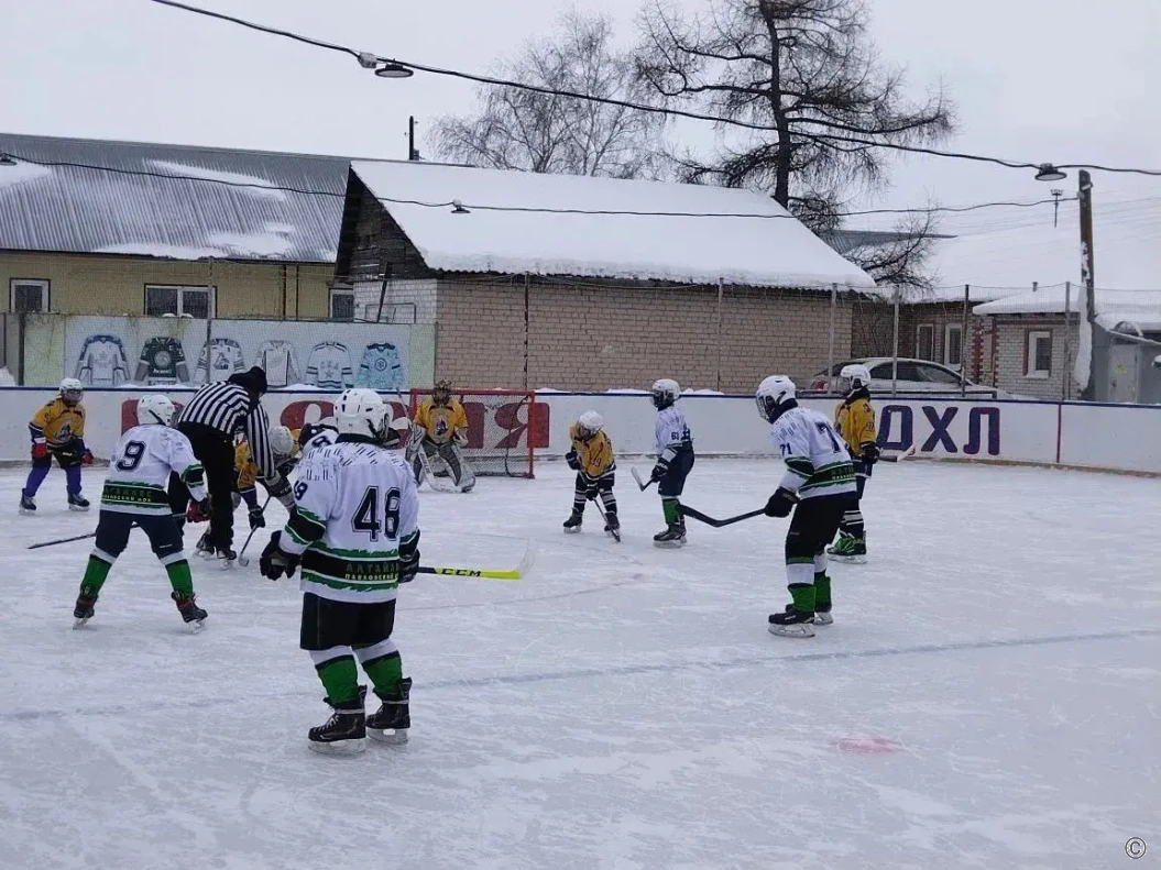 Рождественский турнир по хоккею прошел в Центральном районе 
