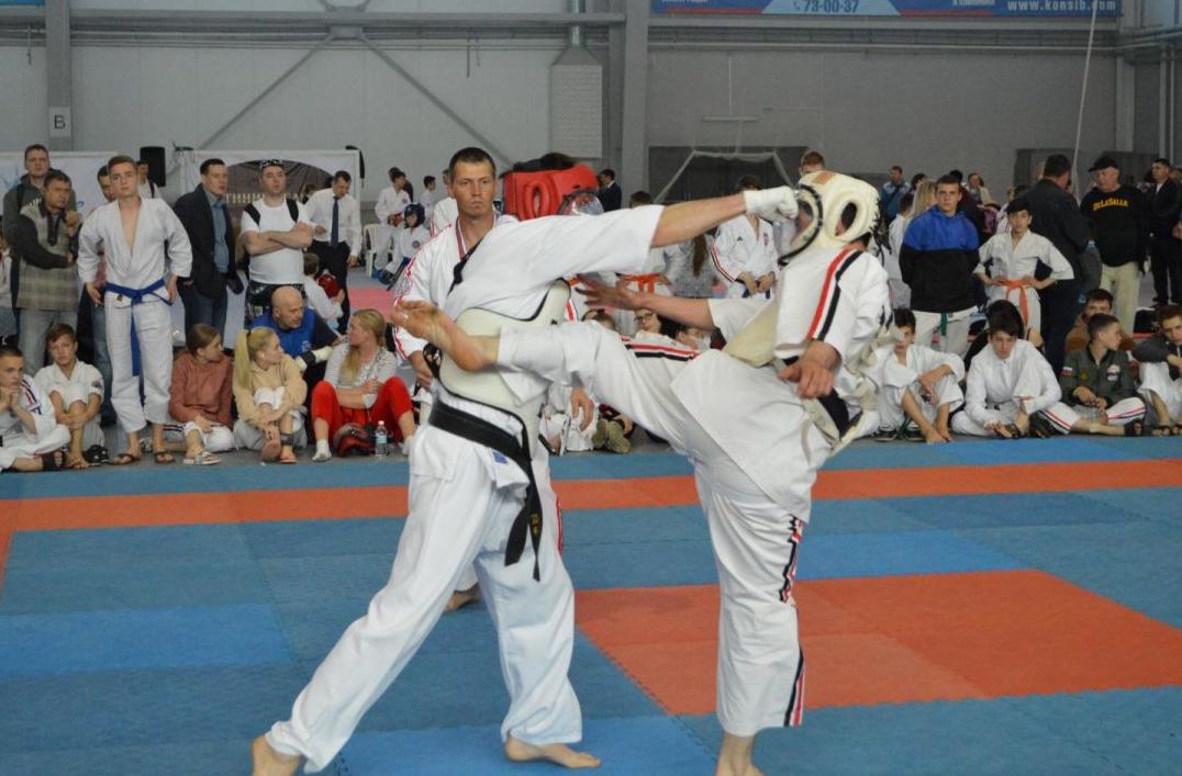 Более 3000 спортсменов из 10 стран приняли участие в фестивале боевых искусств и единоборств и олимпиаде боевых искусств в Барнауле