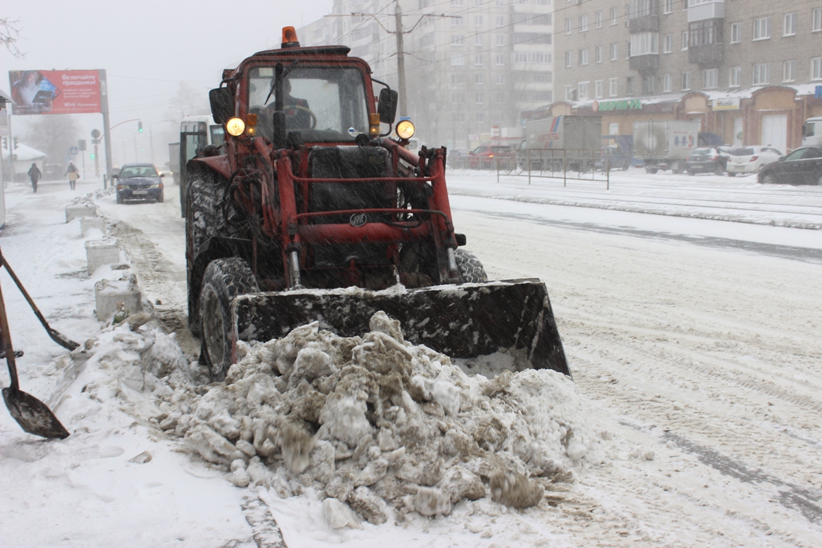 Как дорожная служба Барнаула работает в условиях штормпрогноза