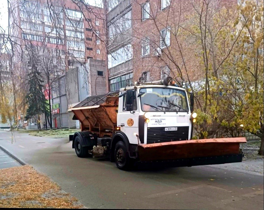 Дорожные службы Барнаула готовы к работе в условиях изменения погоды