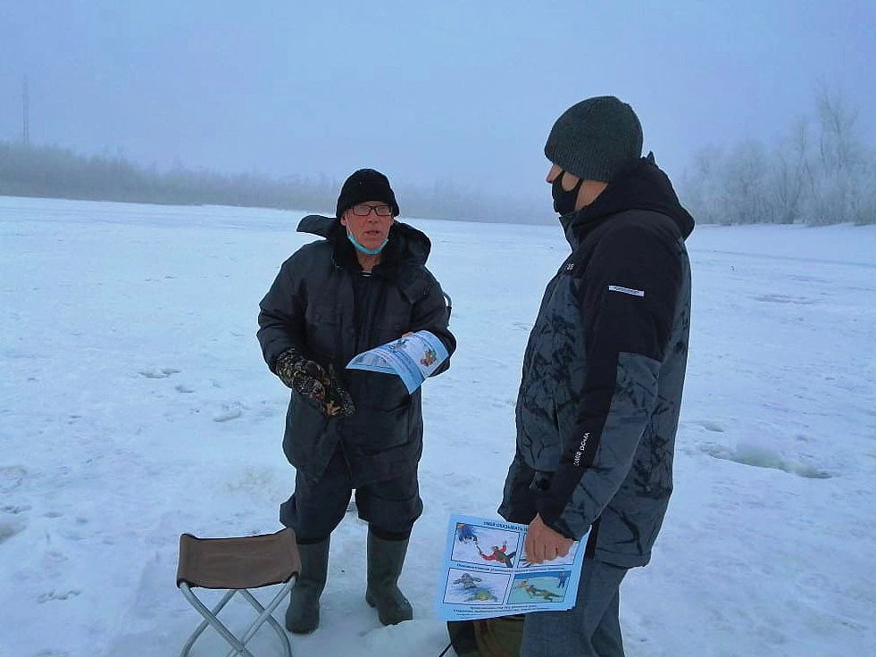 Жителям Барнаула напоминают о зимних правилах поведения на водоемах
