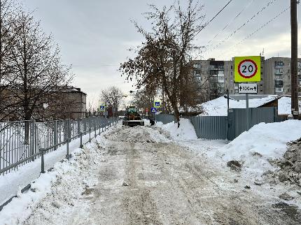 В выходные дни проводятся работы по очистке улиц от снега