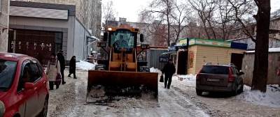 Уборка в Ленинском районе ведется несмотря на морозы