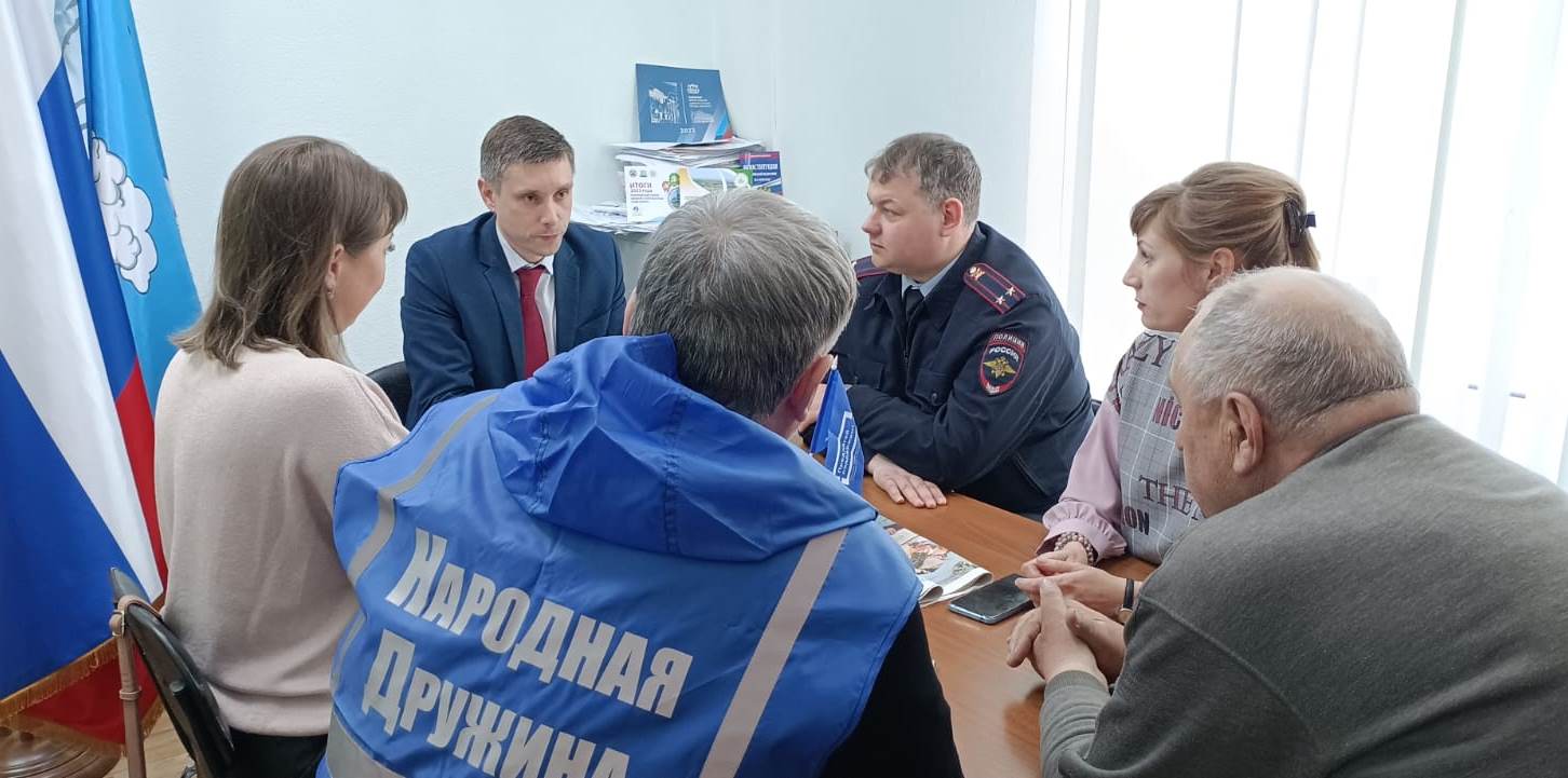 В Ленинском районе обсудили вопросы сотрудничества по охране общественного порядка на пригородной территории 
