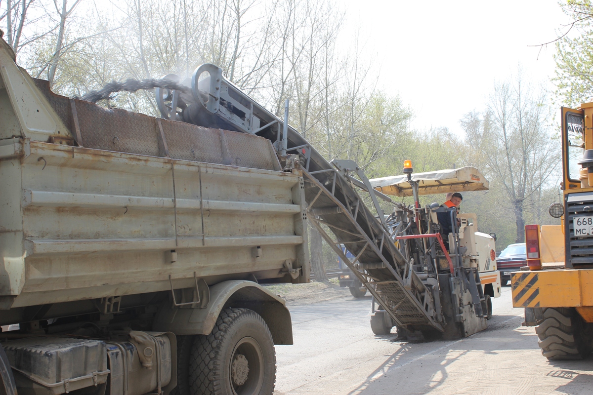 В Барнауле продолжается текущий ремонт дорог: асфальт заменили на участках площадью 6,7 тысяч квадратных метров 