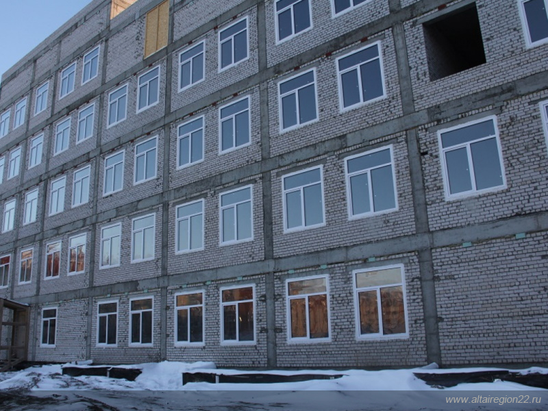 В Барнауле продолжают строительство нового корпуса Городской поликлиники №14