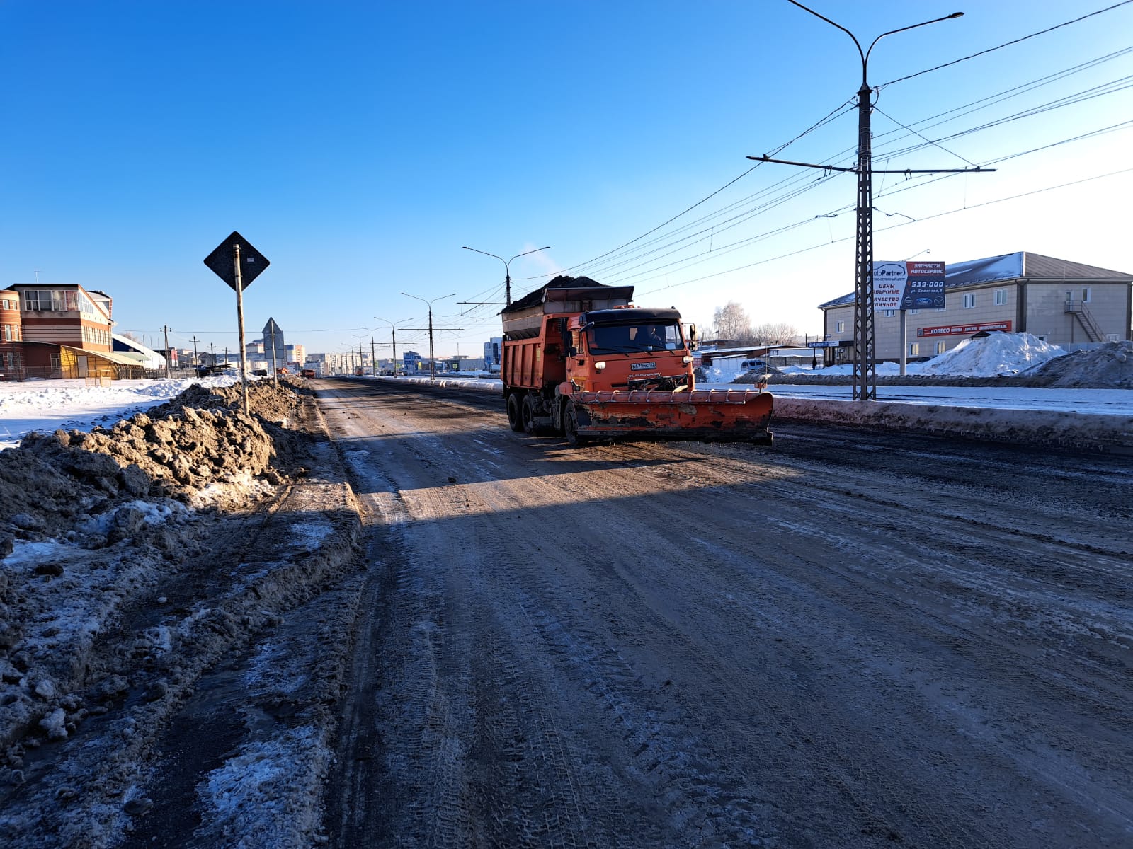 В Барнауле открыто движение транспорта по улице Попова