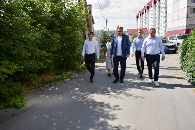 В Барнауле продолжают контролировать работы по восстановлению благоустройства