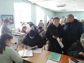 В пригороде Ленинского района продолжаются встречи с жителями по перезаключению договоров с Барнаульским водоканалом и оформлению компенсаций
