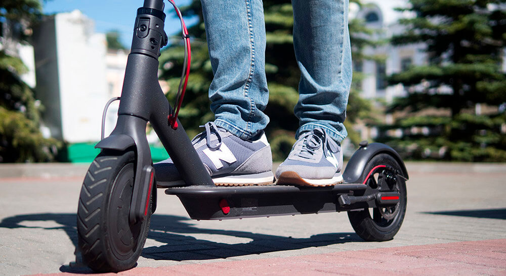 Госавтоинспекция проведет в Барнауле рейд по соблюдению ПДД катающимися на электросамокатах