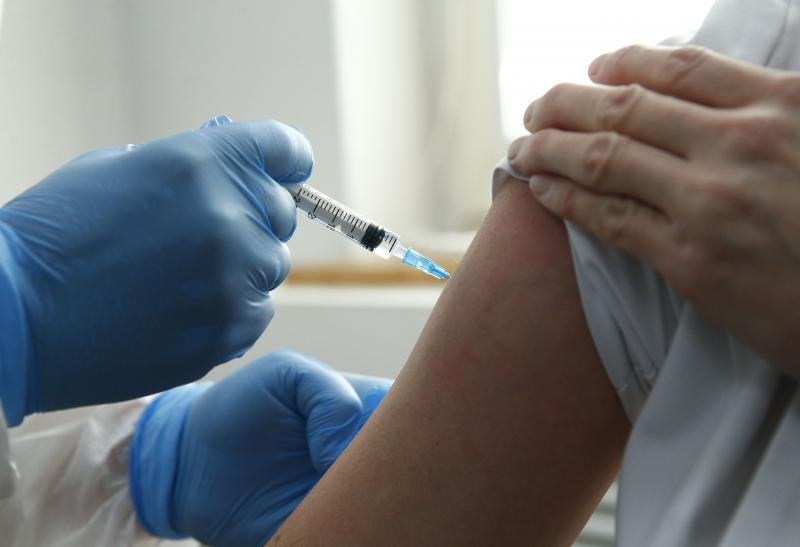 Горожанам напоминают, где в Барнауле вакцинироваться от коронавирусной инфекции и гриппа