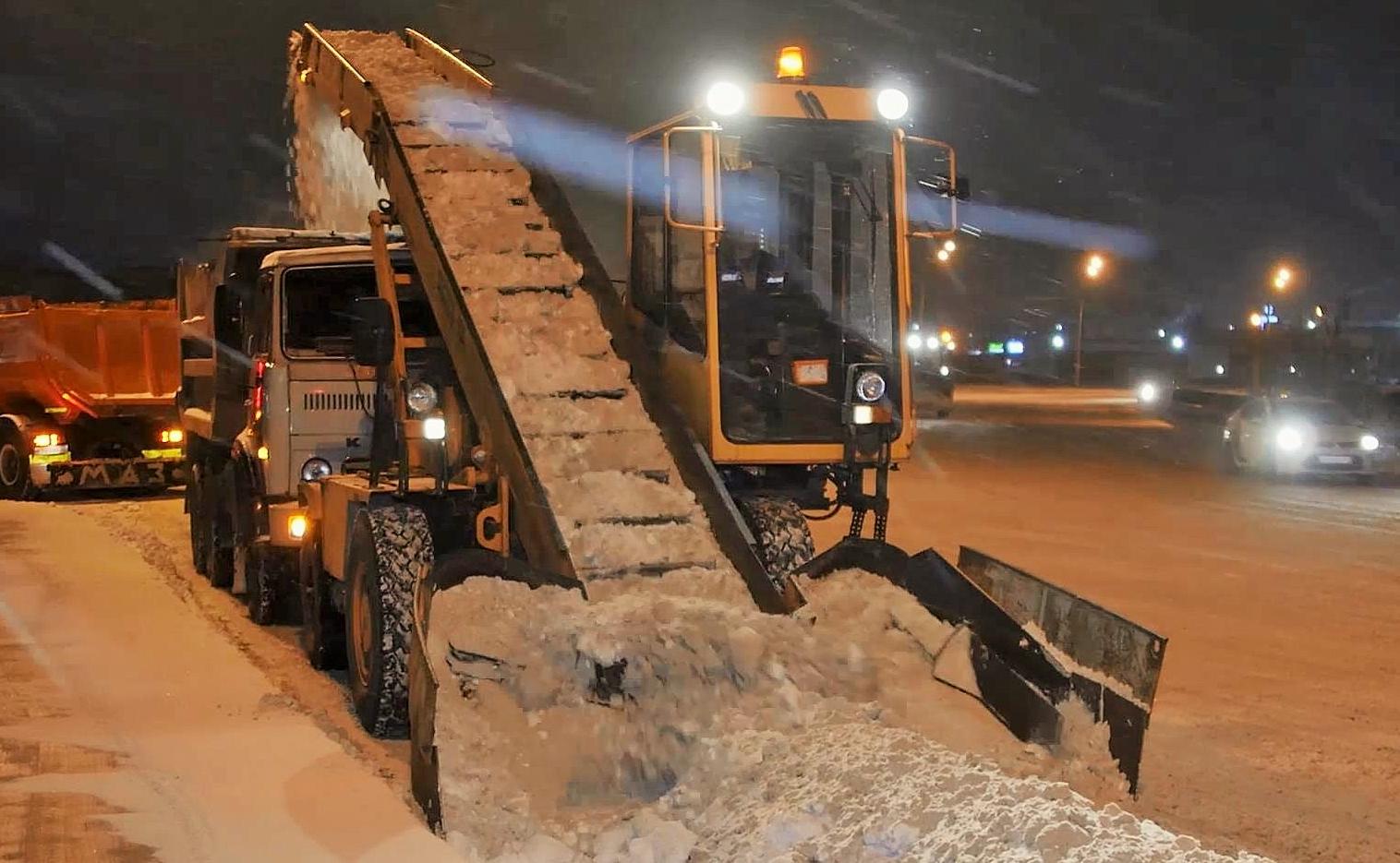 В ночь на 9 ноября на дорогах будет работать 86 единиц снегоуборочной техники