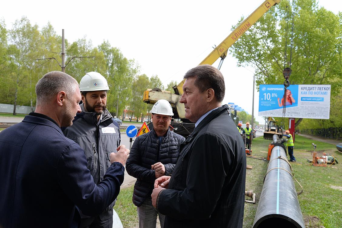 «Росводоканал Барнаул» строит водовод на улице Антона Петрова