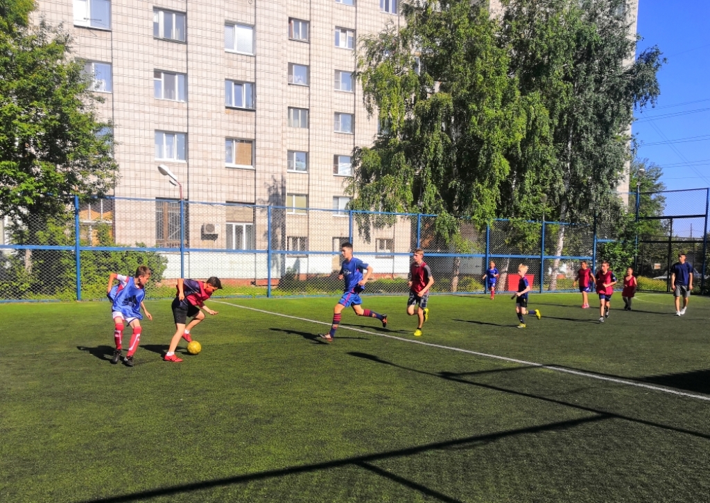 Дворовые команды приняли участие в первенстве по мини-футболу