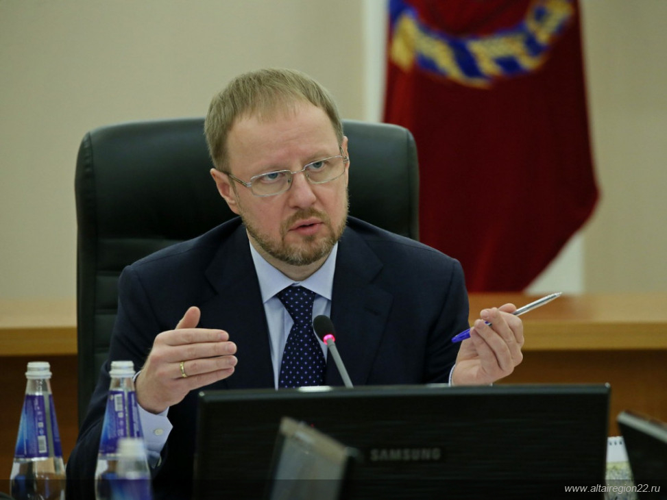 В Правительстве Алтайского края состоялось заседание оперштаба по профилактике и контролю за распространением COVID-19