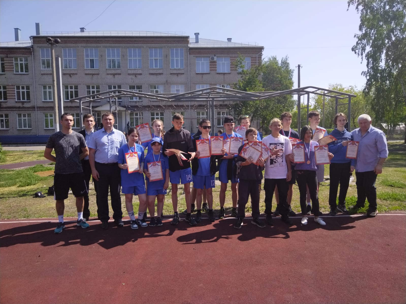 Спартакиада дворовых команд среди детей и подростков прошла в Центральном районе Барнаула